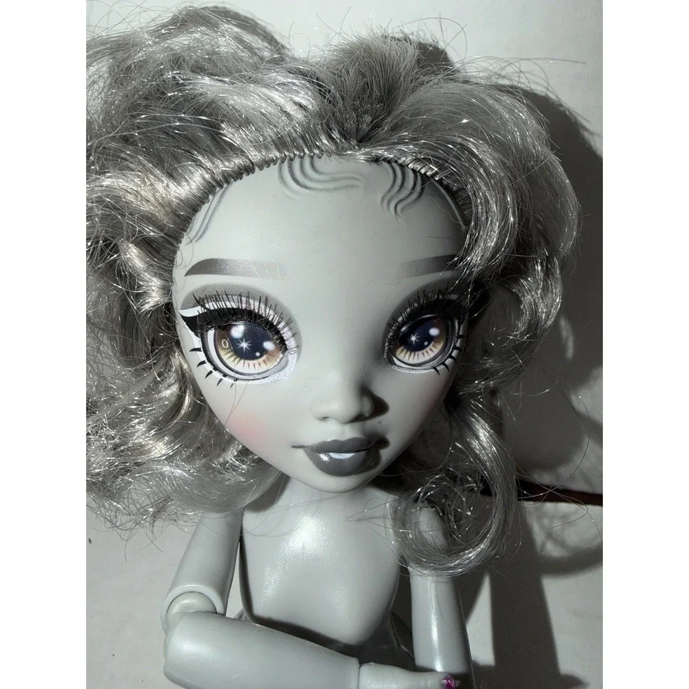 Nude Nicole Steele Shadow High Articulated Fashion Doll Gray Rainbow High Size